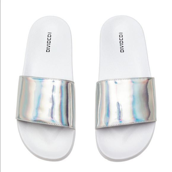 holographic flip flops
